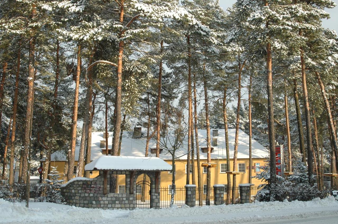 Gosciniec Borne Sulinowo - Byla Baza Wojskowa Hotel Exterior photo